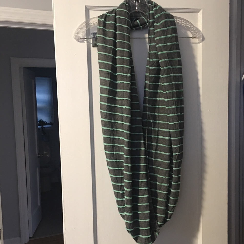 Gray and Mint infinity scarf